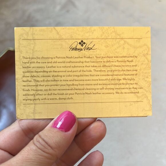 Like New!!! Patricia Nash Leather Snap Wristlet with Registration Card - Picture 9 of 12